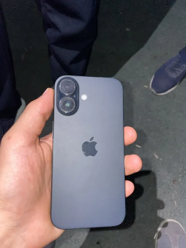 iPhone 16 ozi ideal 1 iPhone 16 ozi ideal 1