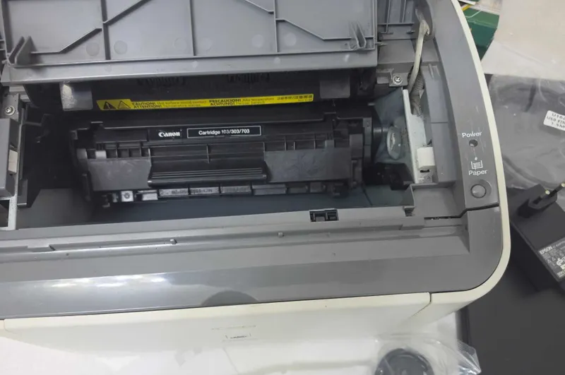 Canon LBP 2900 и сканер Epson V37 в отличном состоянии 3 Canon LBP 2900 и сканер Epson V37 в отличном состоянии 3
