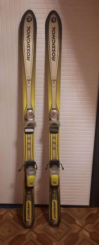 Продам лыжи 130 ROSSIGNOL в отличном состоянии Б/У. Рост 130