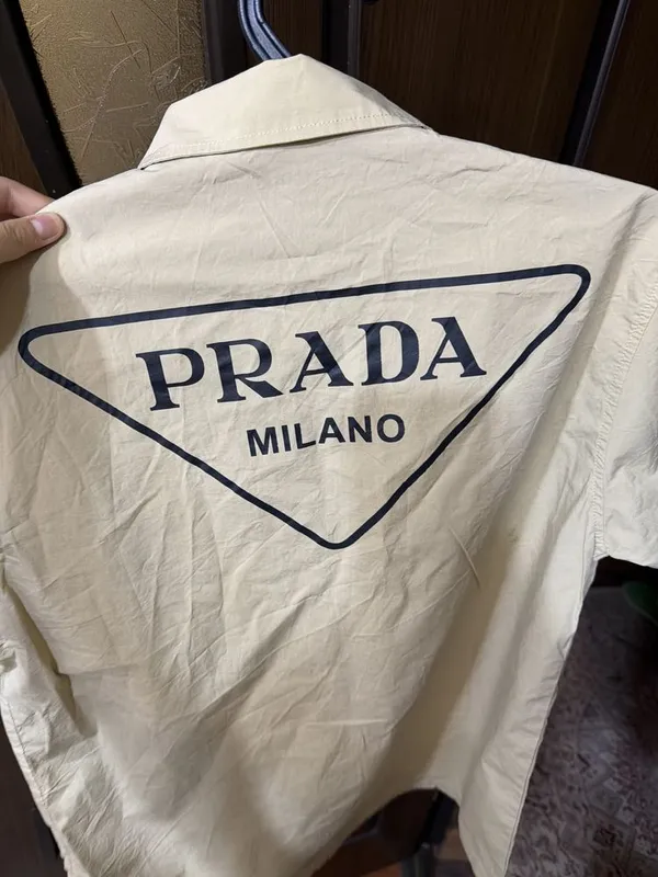 Рубашка модная прада — фото 1