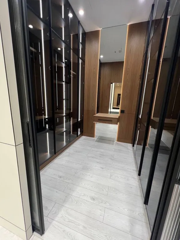 ЖК Prestige Gardens, ШОТТА Руставелли ,Яккасарайский район ,парковка и 6