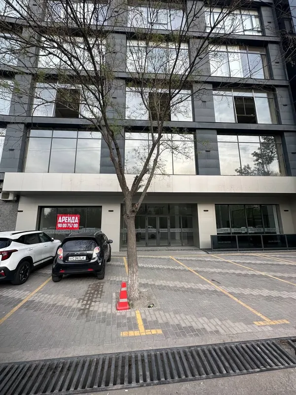 282 м² аренда. Кичик 282 м2, кичик. халка йули, дархон. Автосалон 4 282 м² аренда. Кичик 282 м2, кичик. халка йули, дархон. Автосалон 4