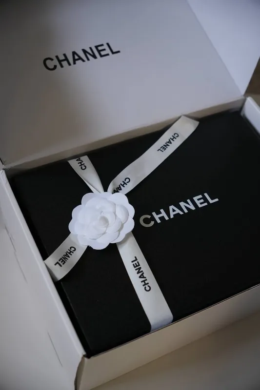 Ayollar uchun Chanel sandallari 8