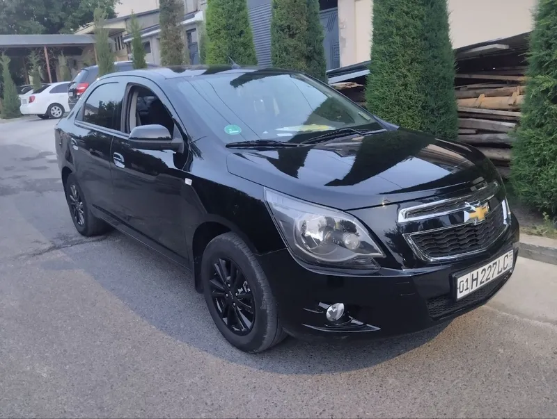 Шевролет коболт автомобил отличном состоянии стили black star