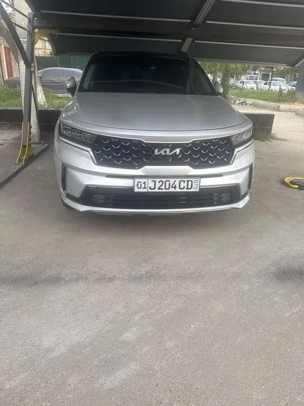 Kia Sorento в отличном состоянии 3,5 л мотор