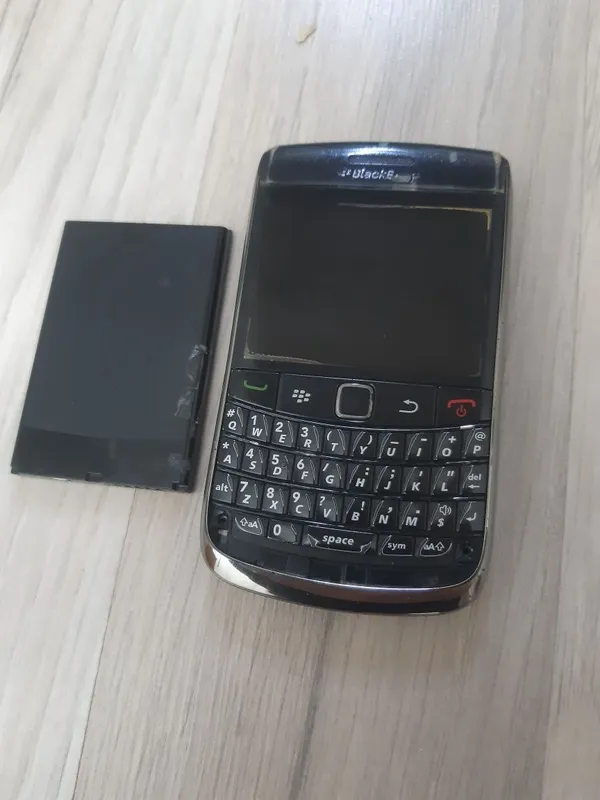 Blackberry bold 9700 — фото 3
