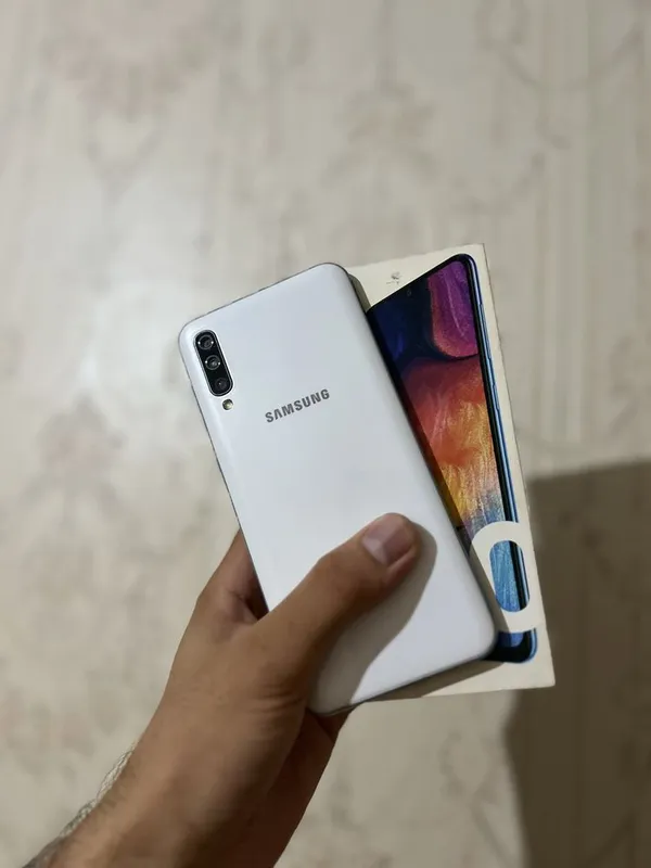 Samsung Galaxy A50 Samsung Galaxy A50