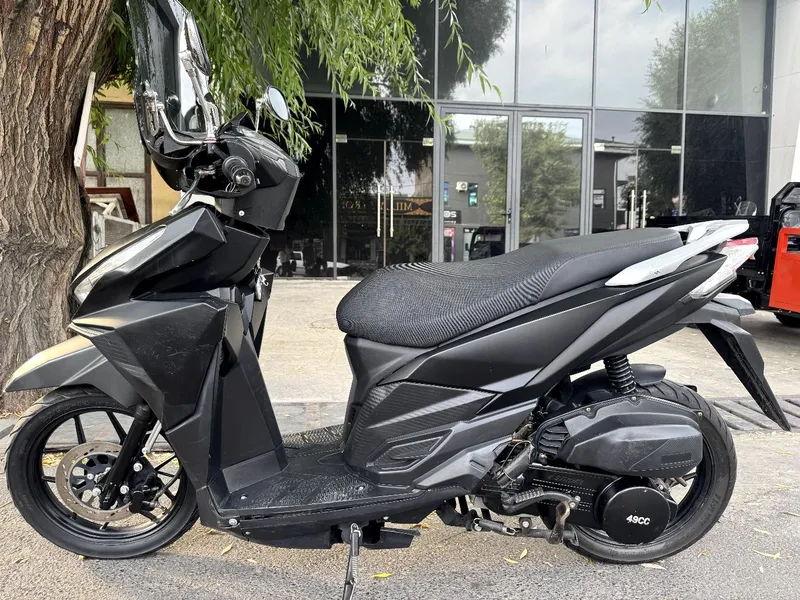 Skuter 150kuba sotiladi, aybi yuq. Probeg 11ming km 1 Skuter 150kuba sotiladi, aybi yuq. Probeg 11ming km 1
