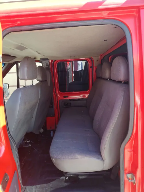 Ford Transit bortli yuk mashinasi sotiladi 4 Ford Transit bortli yuk mashinasi sotiladi 4