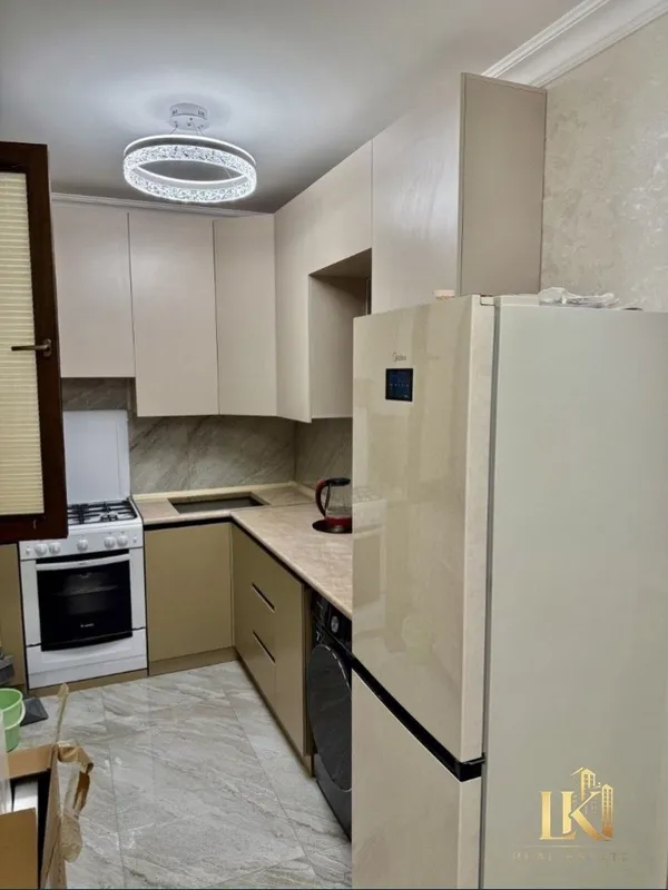 Продаётся 4-комнатная квартира, 80 м², Юнусабадский район (ориентир Dafna), рядом метро Минор