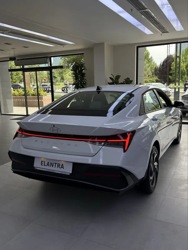 HYUNDAI elantra 2026 новый 1 HYUNDAI elantra 2026 новый 1