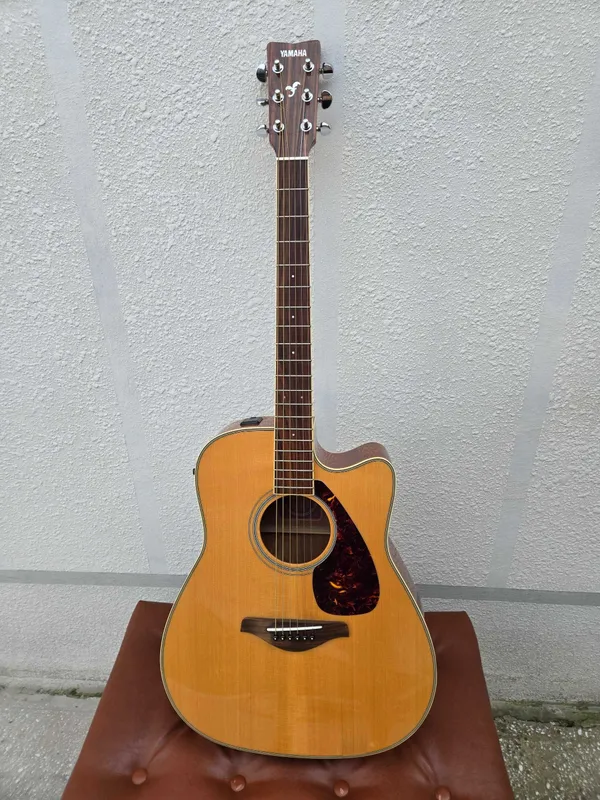 Акустическая гитара Yamaha FGX-720SCA. ИДЕАЛ
