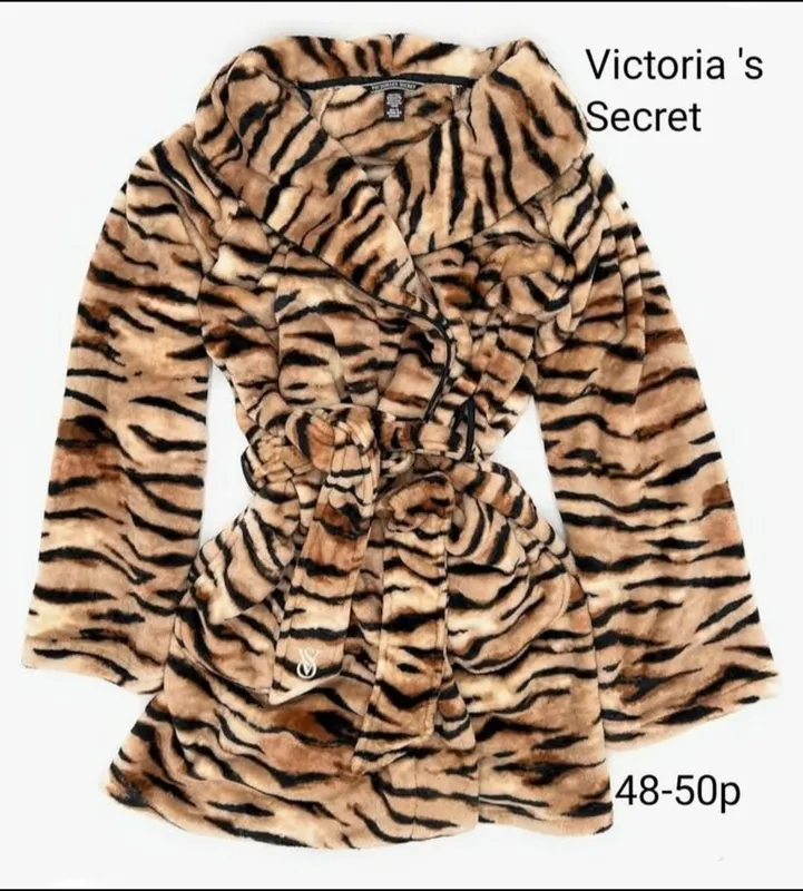 Ayollar uchun eksklyuziv xalat Victoria 's Secret 1 Ayollar uchun eksklyuziv xalat Victoria 's Secret 1