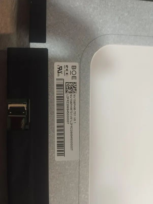 Продам матрицу для ноутбука 15.6 fhd 40pin edp со встроенным сенсором