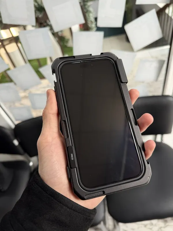 Клетка для iPhone 16 Pro Max, SmallRig + Крепление на T-Mount 67mm — фото 1