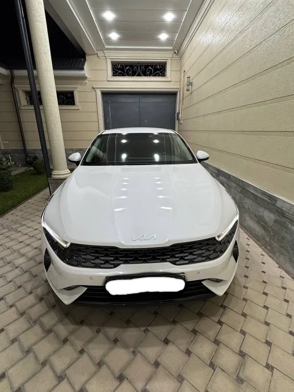 Kia k5 yili 2023