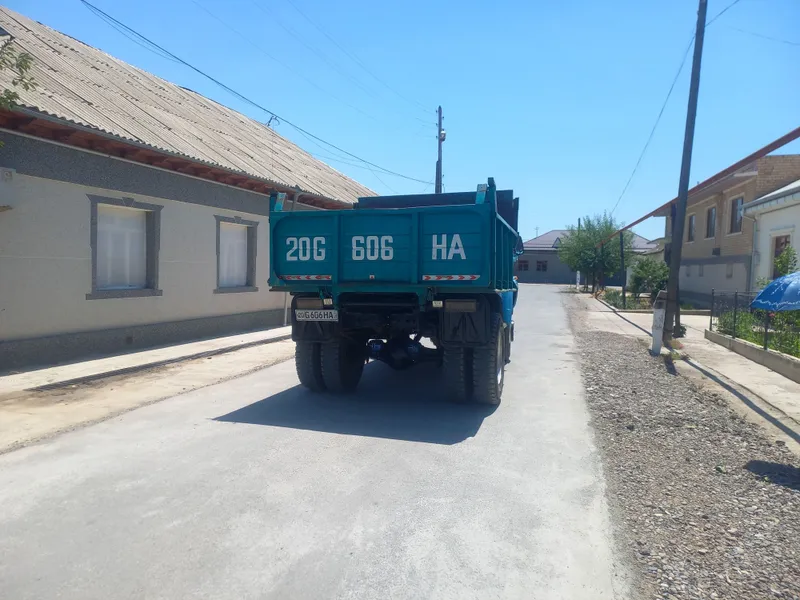 Zil sotiladi holati alo yurip turgan moshin 2 Zil sotiladi holati alo yurip turgan moshin 2