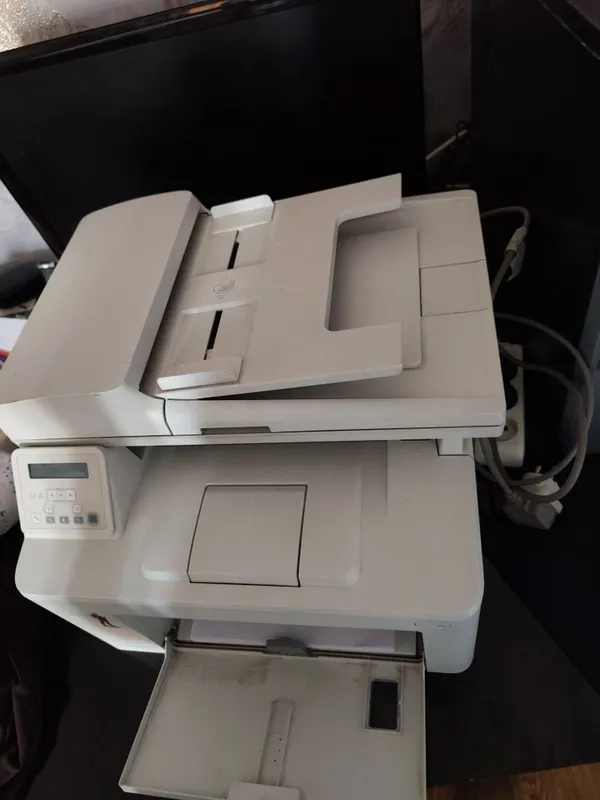 Принтер hp m227, 3в1 идеальном состоянии. 1 Принтер hp m227, 3в1 идеальном состоянии. 1