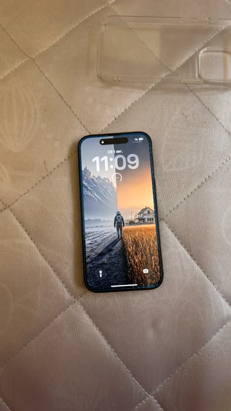Iphone 14pro qora 2