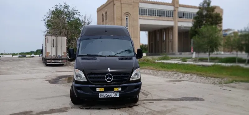 Спринтер пассажирский средний 2013 автомат мотор 651 енгил минивен Спринтер пассажирский средний 2013 автомат мотор 651 енгил минивен