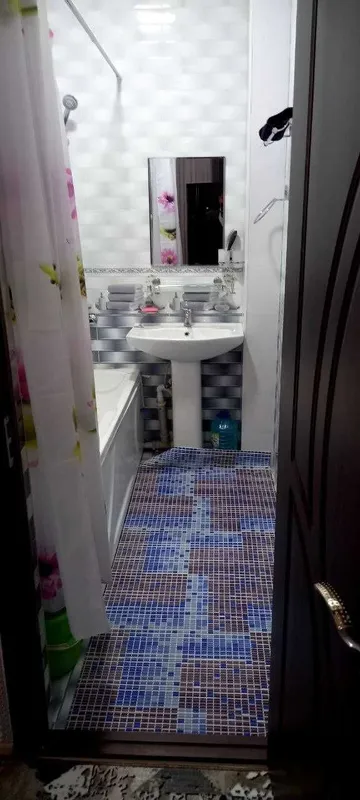 2 xonali kvartira barcha jixozlari bilan yangi remonti bilan sotiladi — фото 4