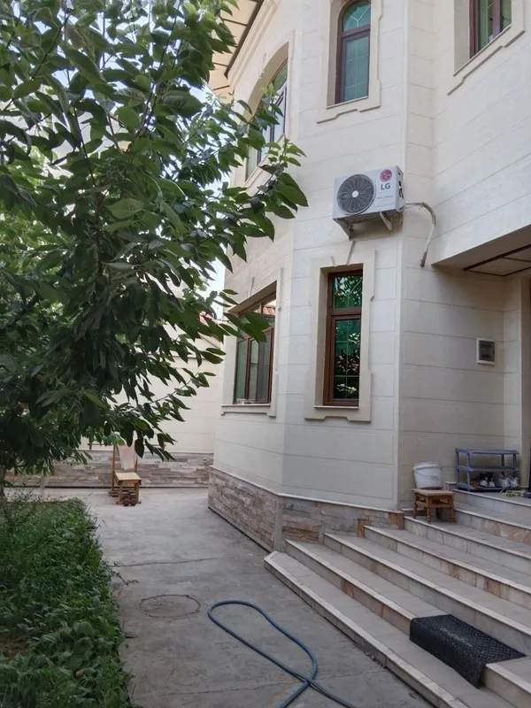 Yakkasaroy tumanida 2 qavatli hovli 2 Yakkasaroy tumanida 2 qavatli hovli 2