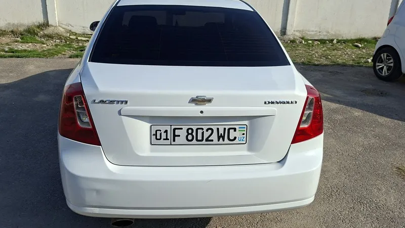 Ласети 1.8 лт автомат 2 Ласети 1.8 лт автомат 2