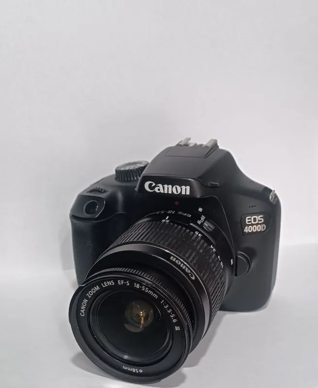 Canon 4000D EOS .sotiladi