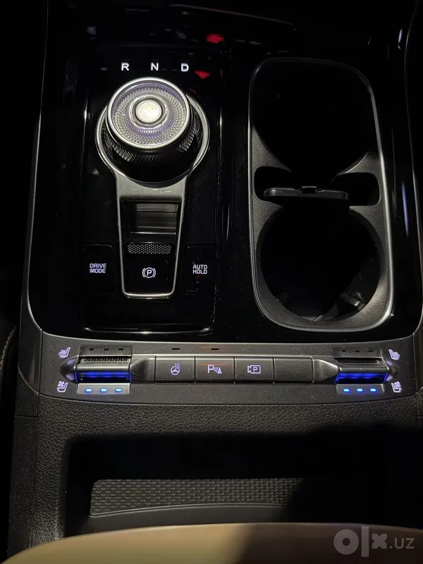 Kia Carnival 2023 3.5 V6 9 мест 9 Kia Carnival 2023 3.5 V6 9 мест 9