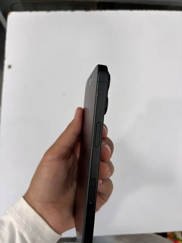 Iphone 16 xotira/128 6 Iphone 16 xotira/128 6