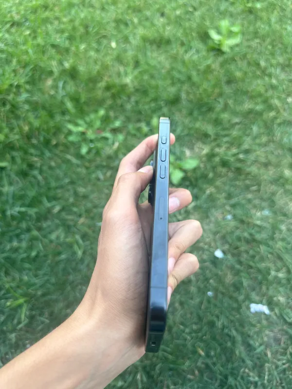 iPhone 16 Pro dual sim 5