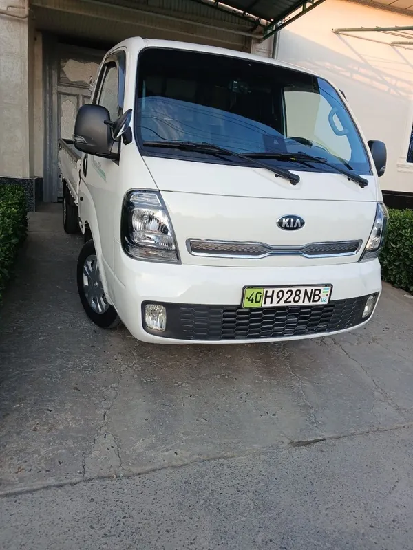 Kia Bongo holati ideal 1 Kia Bongo holati ideal 1