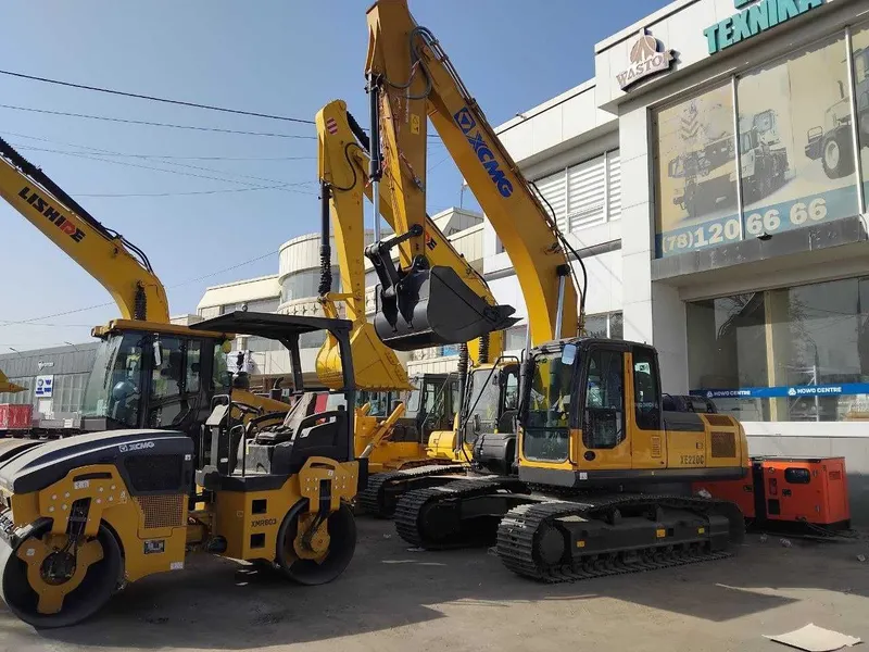 Занжирли (гусеничный) экскаватор XCMG XE220C – 1,2 м/куб — фото 2 Занжирли (гусеничный) экскаватор XCMG XE220C – 1,2 м/куб — фото 2