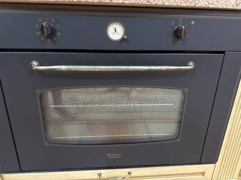Продается духовая печь Hotpoint Ariston 90/60 — фото 1