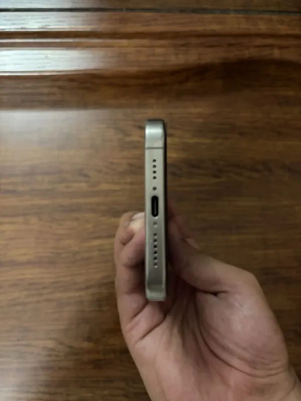 iPhone 15 Pro Max 256 GB 6 iPhone 15 Pro Max 256 GB 6