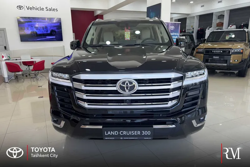Toyota Land Cruiser 300 Luxury 5 местный 2 Toyota Land Cruiser 300 Luxury 5 местный 2