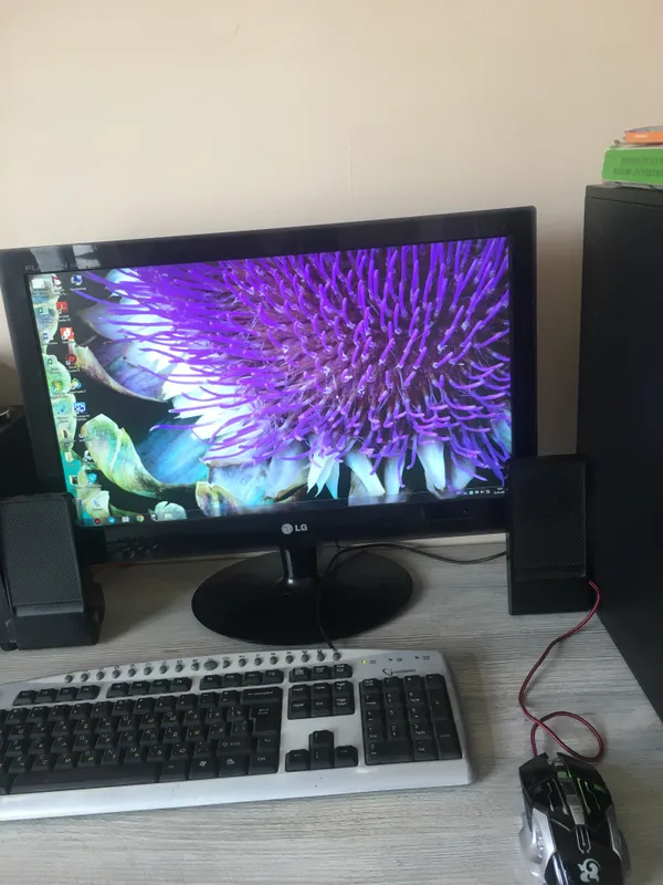 Kompyuter LG ofis ishlari uchun juda yaxshi