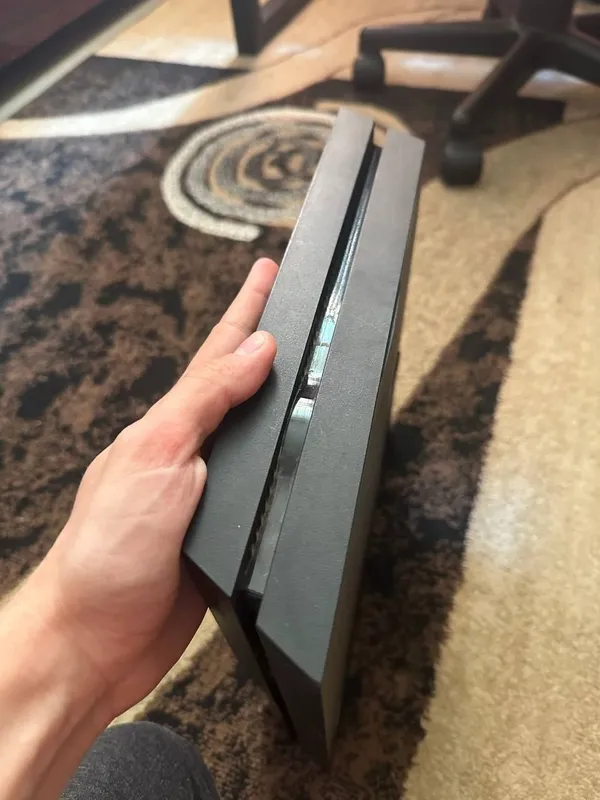 Playstation 4. 2 ta pult+ uyinlar — фото 3