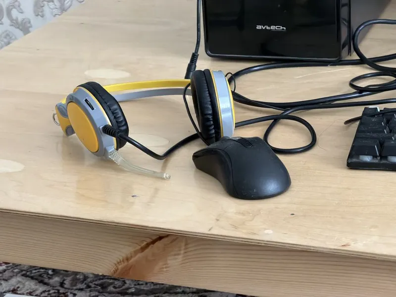 Avtech kompyuter 4 Avtech kompyuter 4