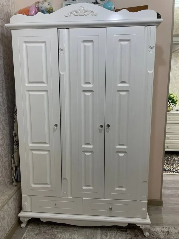 mebel sotiladi srochno!