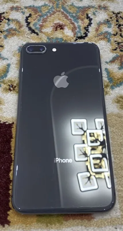 Iphone 8 puls telfonga jovob garntya berlad 1
