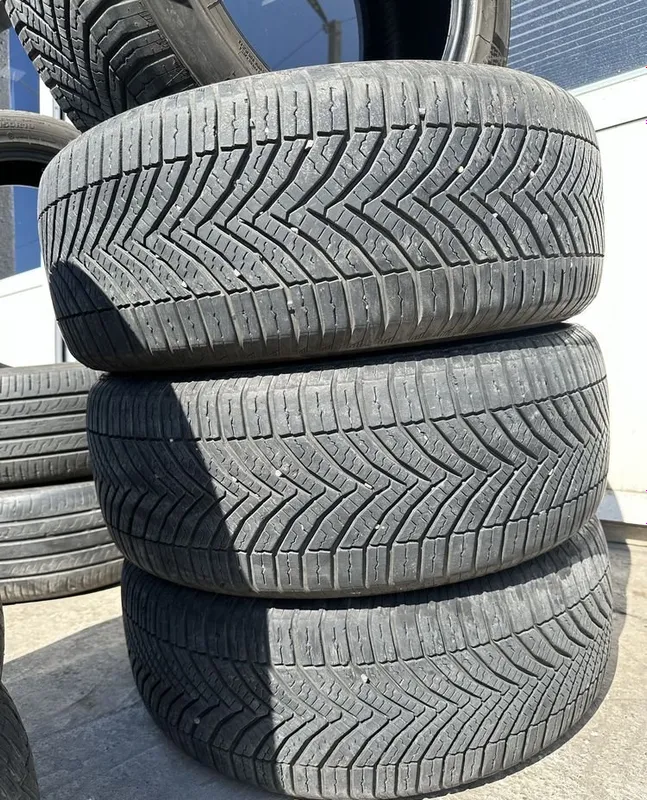 235/55/R17 Aplus 4 235/55/R17 Aplus 4