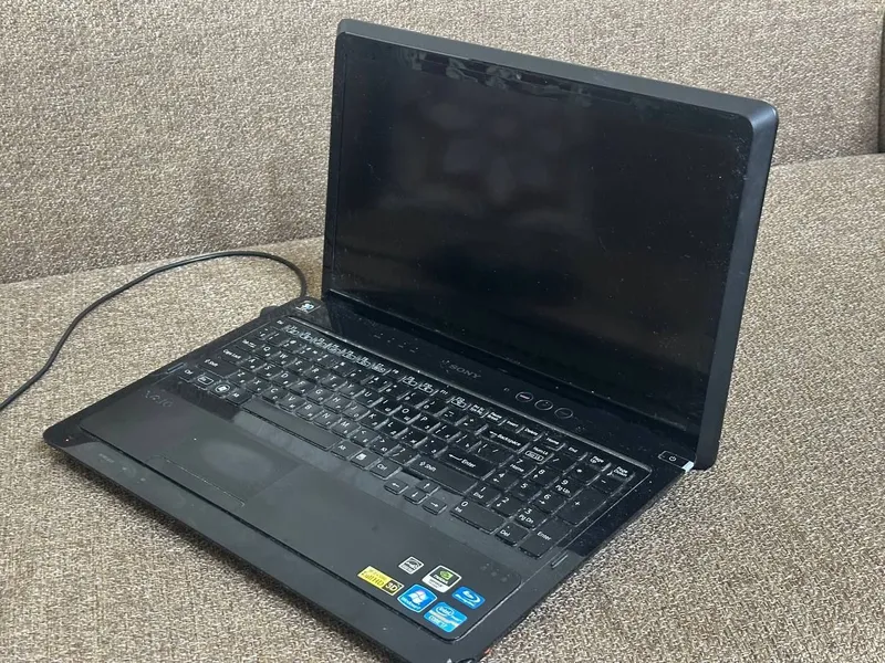 Лаптоп laptop ноутбук