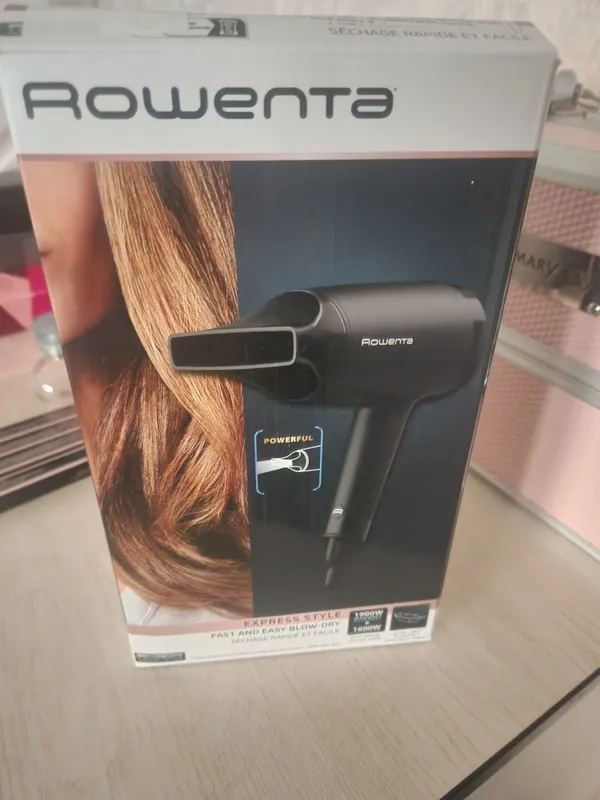 продам фен новый