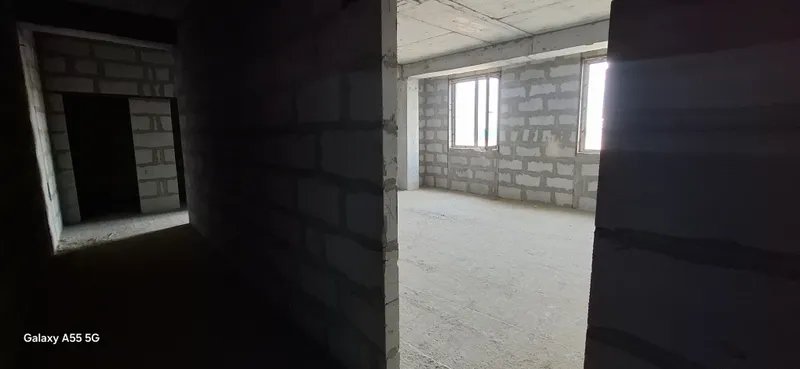 уй сотилади 3 хонали 8 этаж, лифт+газ бор. 6
