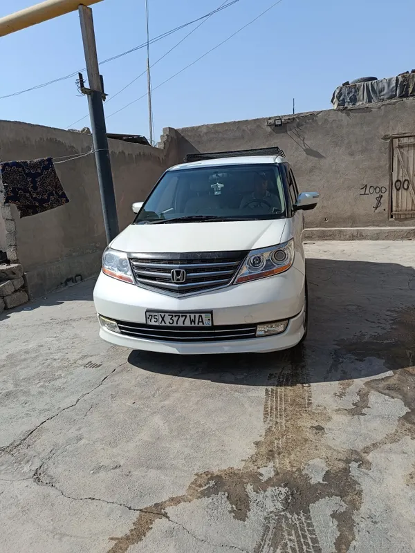 Honda sotiladiii 1 Honda sotiladiii 1