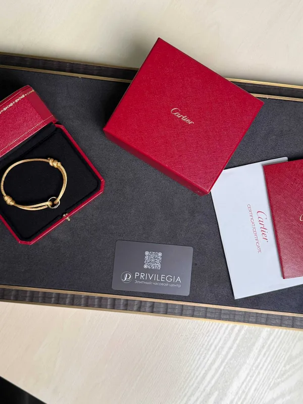 Браслет Cartier Trinity беж нитка — фото 4