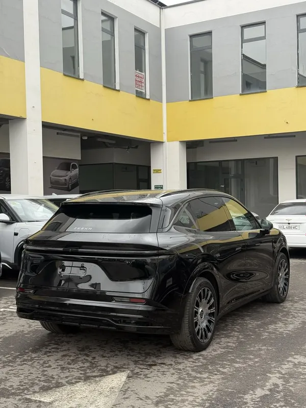 Zeekr 7X Ultra 2026 restyling sotuvda tayyor eng arzon narxlarda — фото 3