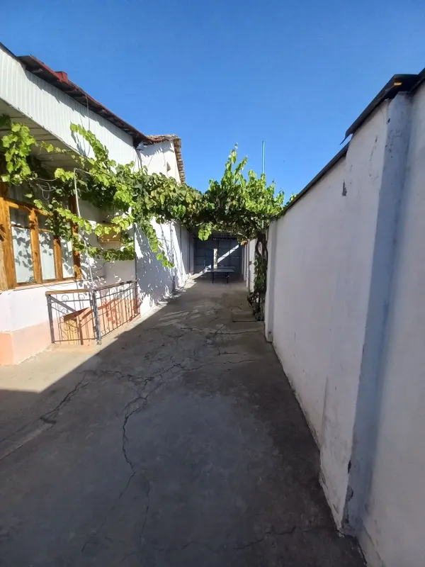 Mirzo-Ulug'bek tumani Oltin-tepa qizil suv ko‘cha 6.95-sot fasad:16-m 7 Mirzo-Ulug'bek tumani Oltin-tepa qizil suv ko‘cha 6.95-sot fasad:16-m 7