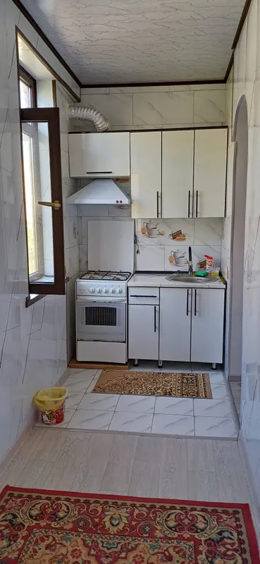 сдаю 2х комнатную квартиру на 3м этаже в 5м микрорайоне — фото 1